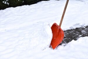 3 Easily Avoidable Mistakes Businesses Make with Their Snow and Ice Removal 